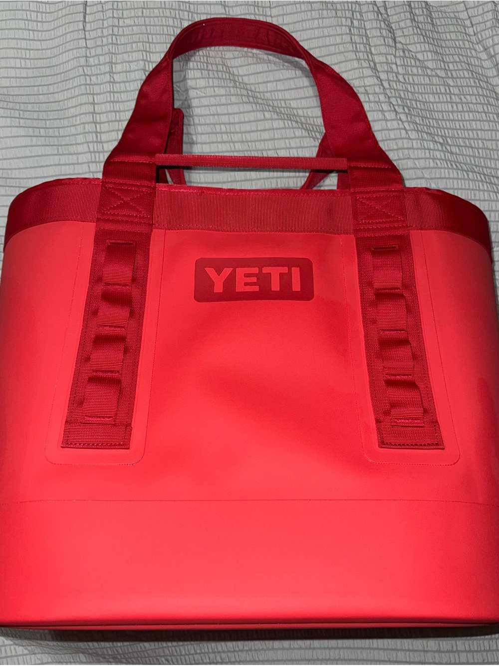 Yeti bag and color.